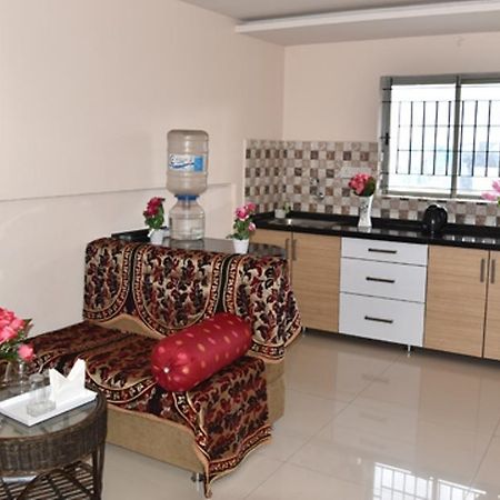 העיר בנגלור Hotel New Bell Inn מראה חיצוני תמונה