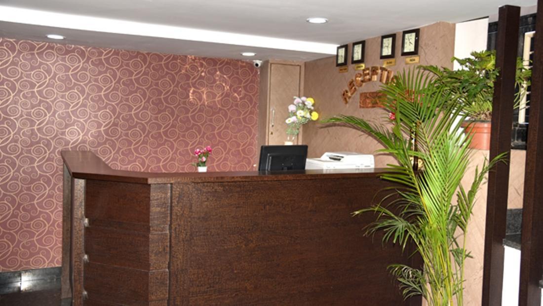 העיר בנגלור Hotel New Bell Inn מראה חיצוני תמונה